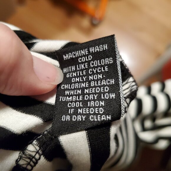 PREMISE SZ M Sleeveless Black & White Striped Soft Rayon Stretch Knit Maxi Dress - Picture 9 of 9